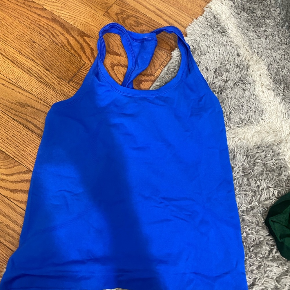 Lululemon tank top size 6